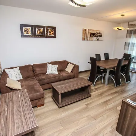 Mare Apartment *