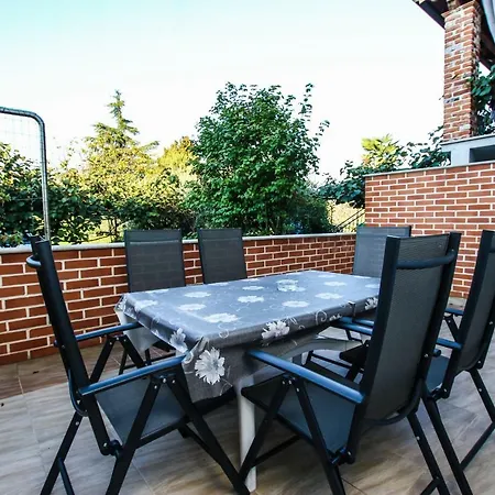 Apartment Mare Porec